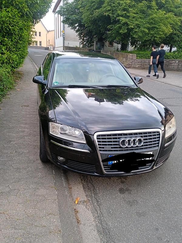 Schwarz Gebraucht 2006 Audi A8 Limousine | 4.850 € (Fairer Preis) - Bild 1/4
