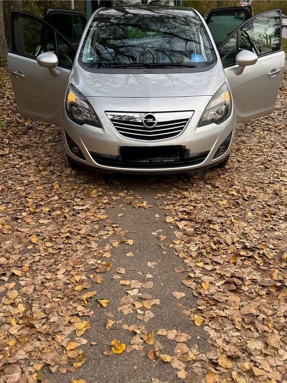 Używany Opel Meriva 95 KM (69 kW) 2012 Szary Minivan