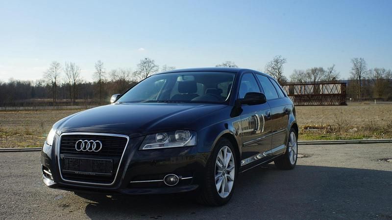 Gebraucht Audi A3 125 PS (91 kW) 2010 Schwarz Kleinwagen