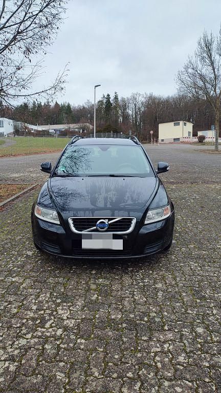 Schwarz Gebraucht 2011 Volvo V50 Kombi | 4.400 € (Fairer Preis) - Bild 1/4
