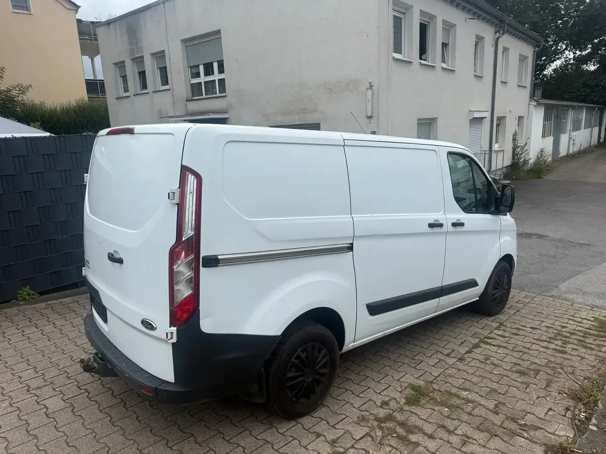 Gebraucht Ford Transit Custom 120 PS (88 kW) 2017 Weiß Van