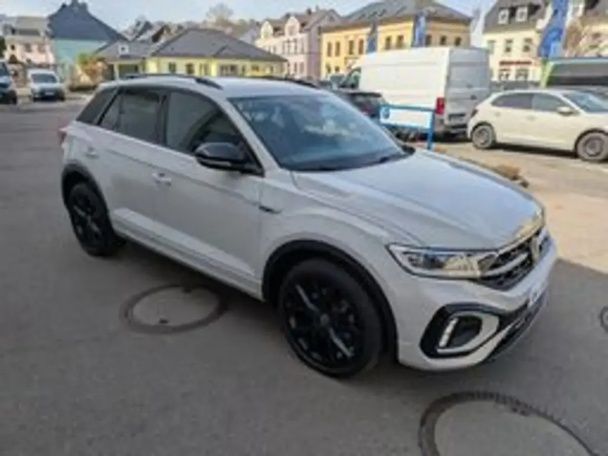 Gebraucht VW T-Roc Life 150 PS (110 kW) 2023 Ascotgrau SUV