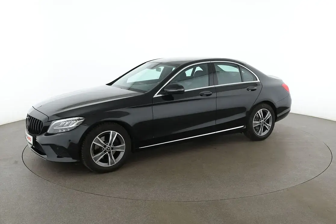 Gebraucht Mercedes C200 Avantgarde 160 PS (117 kW) 2019 Limousine