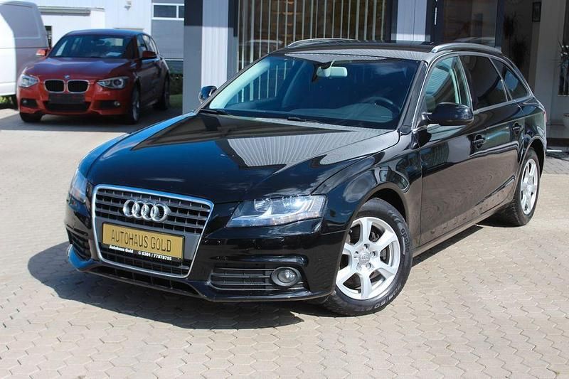 Schwarz Gebraucht 2012 Audi A4 Attraction Kombi | 9.100 € (Fairer Preis) - Bild 1/4