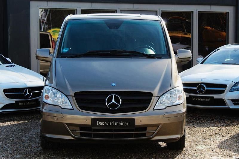 Gebraucht Mercedes Viano 224 PS (164 kW) 2012 Grau Van / Kleinbus