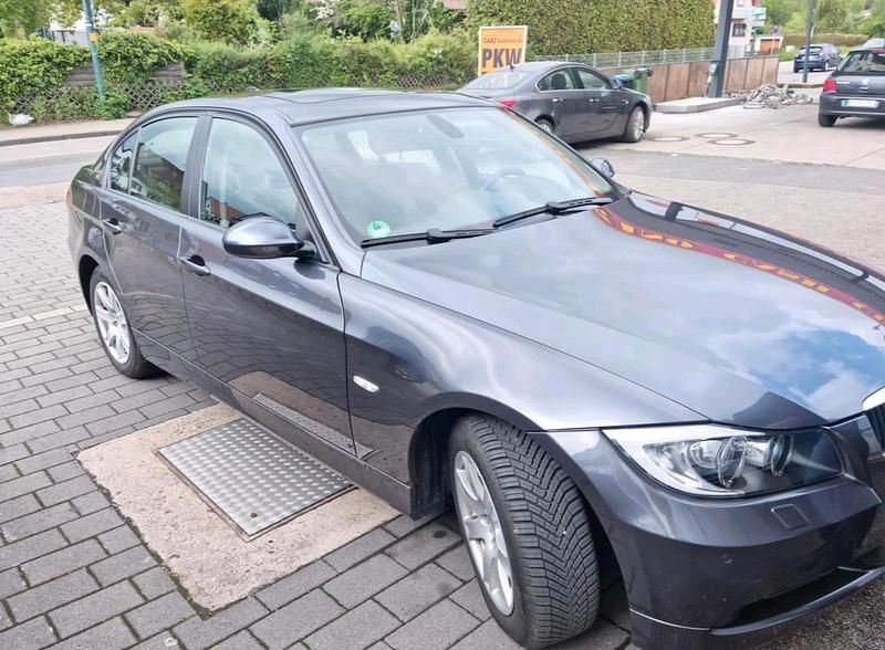 Gebraucht BMW 320 150 PS (110 kW) 2005 Grau Limousine