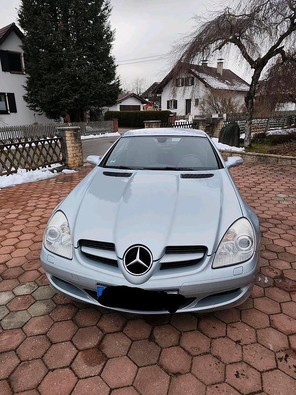 Gebraucht Mercedes SLK280 231 PS (169 kW) 2005 Silber Cabrio