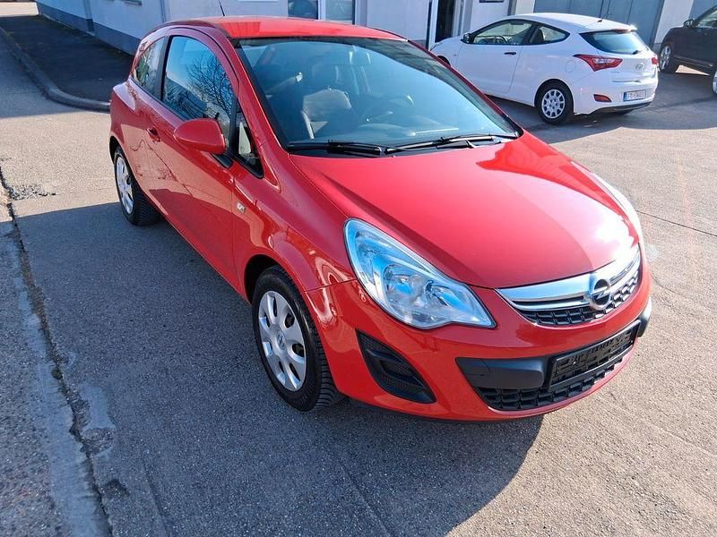 Rot Gebraucht 2012 Opel Corsa Edition | 3.800 € (Guter Preis) - Bild 1/4