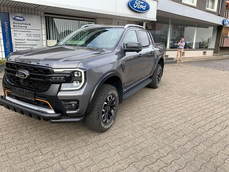Grau Gebraucht 2024 Ford Ranger Wildtrack Abholung | 47.440 € (Teuer) - Bild 1/4