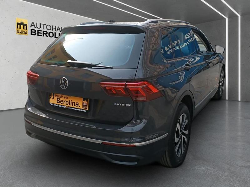 Gebraucht VW Tiguan Active 245 PS (180 kW) 2022 Grau SUV