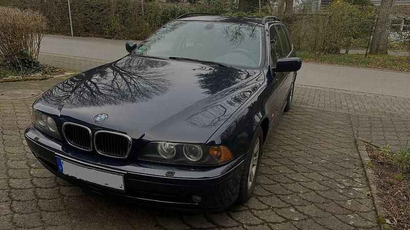 Gebraucht BMW 520 170 PS (125 kW) 2000 Blau Kombi