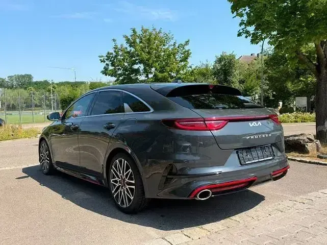Gebraucht Kia ProCeed GT GT 204 PS (150 kW) 2022 Grau Kleinwagen