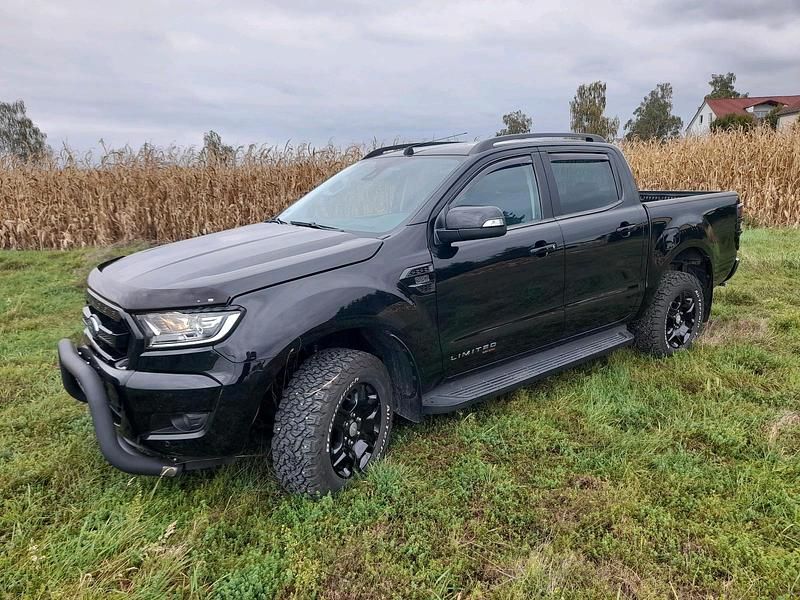 Schwarz Gebraucht 2019 Ford Aerostar Van | 28.500 € - Bild 1/4