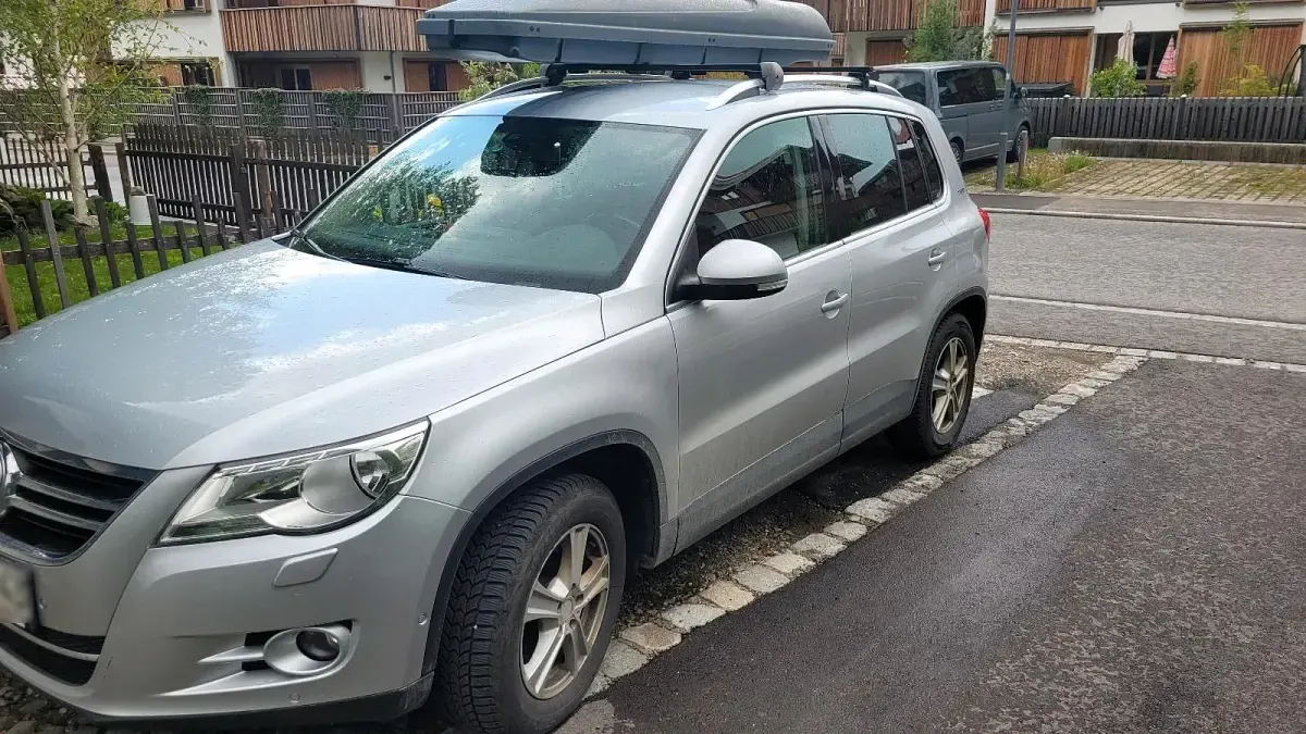 Gebraucht VW Tiguan 110 PS (80 kW) 2011 Schwarz SUV