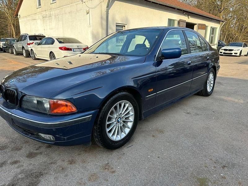 Gebraucht BMW 520 150 PS (110 kW) 1997 Blau Limousine