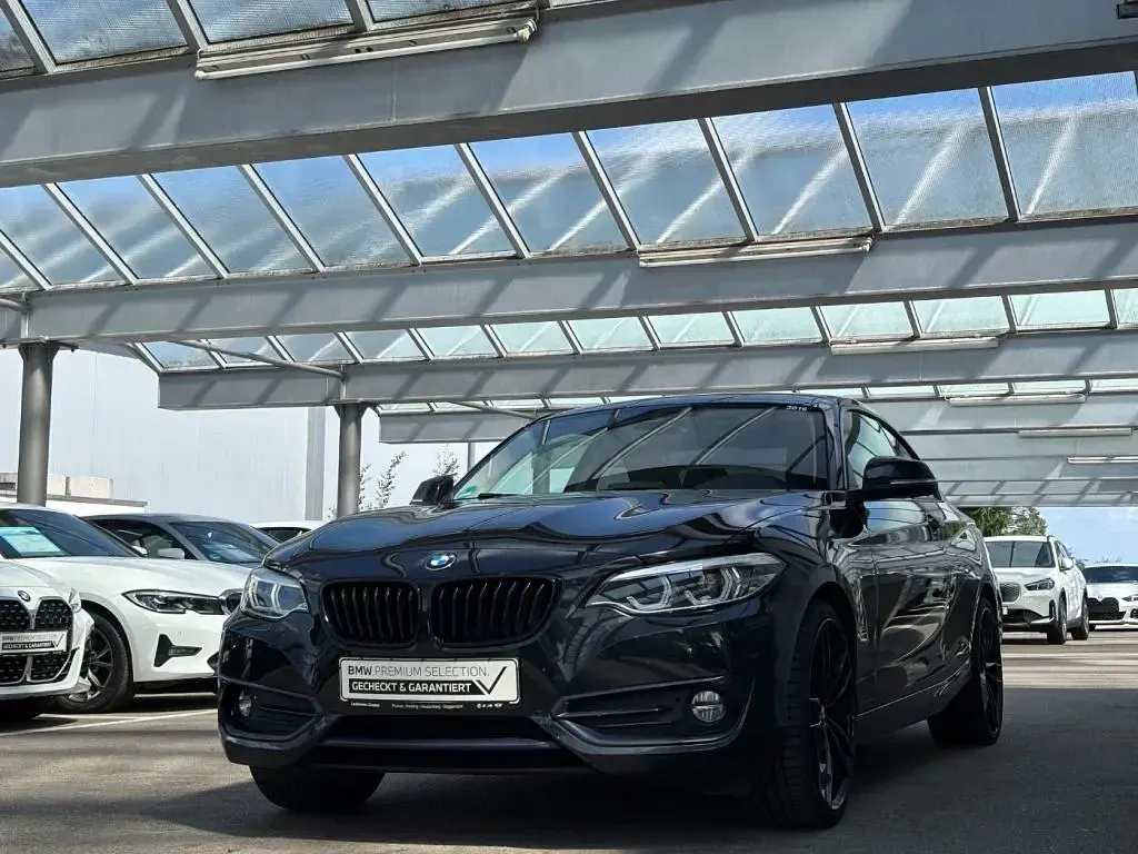 Gebraucht BMW 220 Sport Line 184 PS (135 kW) 2018 Schwarz Coupé