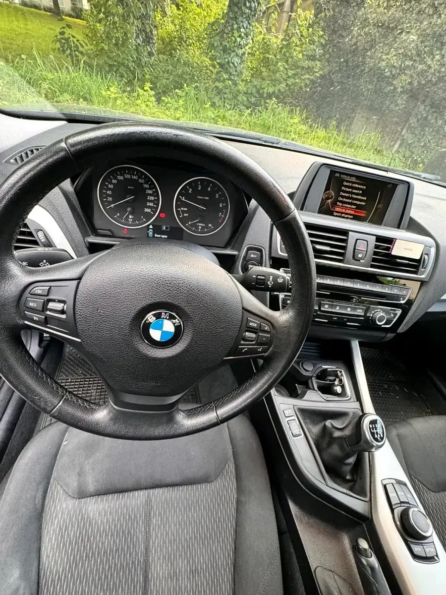Gebraucht BMW 116 Advantage 109 PS (80 kW) 2015 Schwarz Kleinwagen