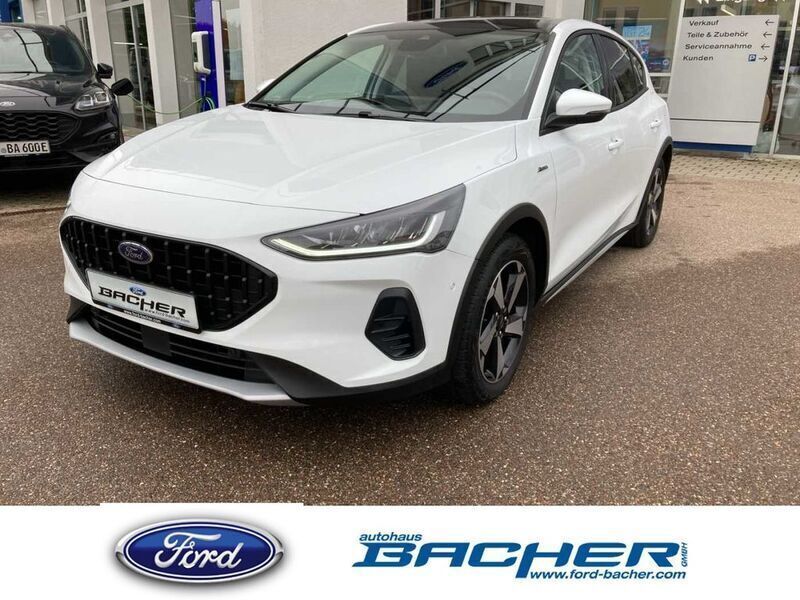 Weiß Gebraucht 2023 Ford Focus Active X Limousine | 24.900 € (Etwas zu teuer) - Bild 1/3