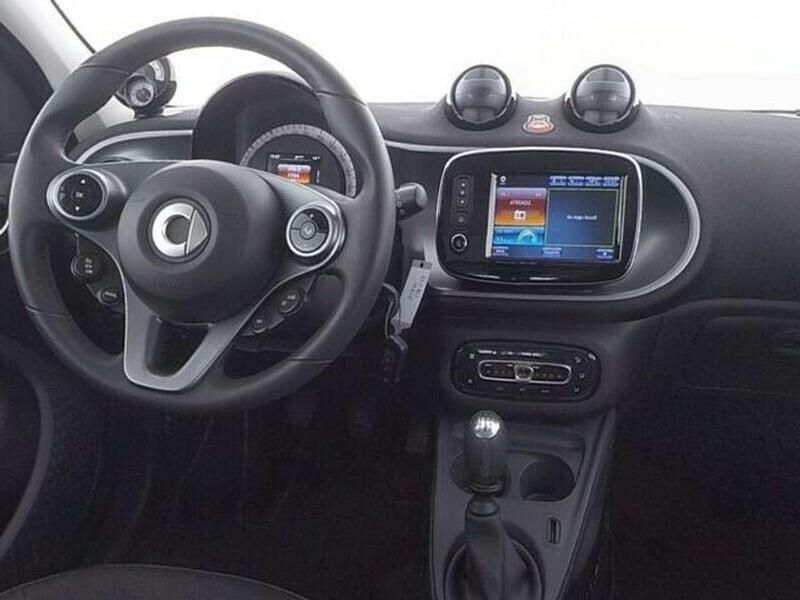 Gebraucht Smart ForFour Passion 90 PS (66 kW) 2019 Rot Kleinwagen