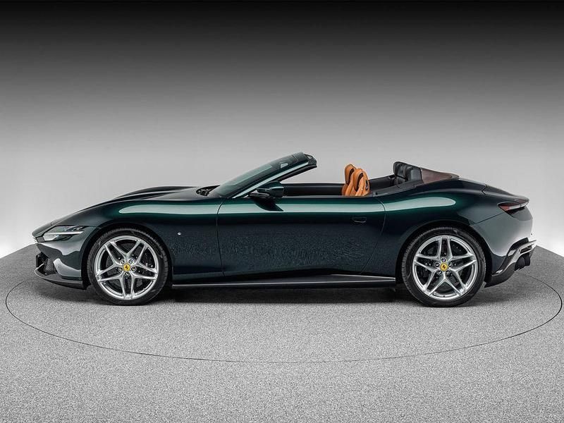Gebraucht Ferrari Roma 620 PS (456 kW) 2024 Verde zeltweg Cabrio