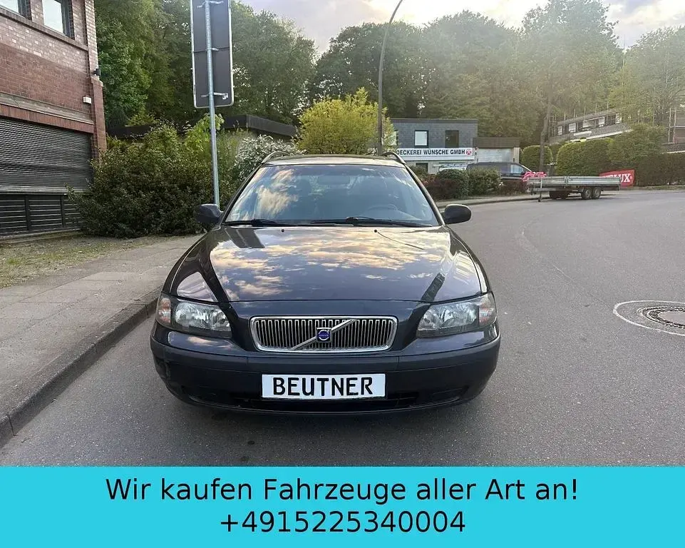 Gebraucht Volvo V70 140 PS (102 kW) 2002 Grau Kombi