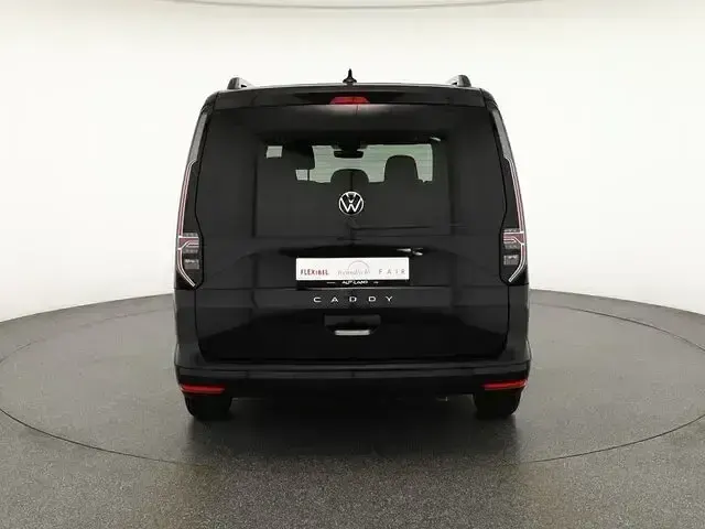 Nowe VW Caddy Maxi 122 KM (89 kW) 2025 Czarny Minivan