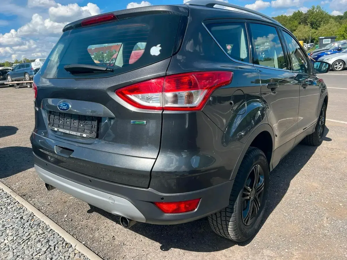 Gebraucht Ford Kuga 185 PS (136 kW) 2015 Grau SUV