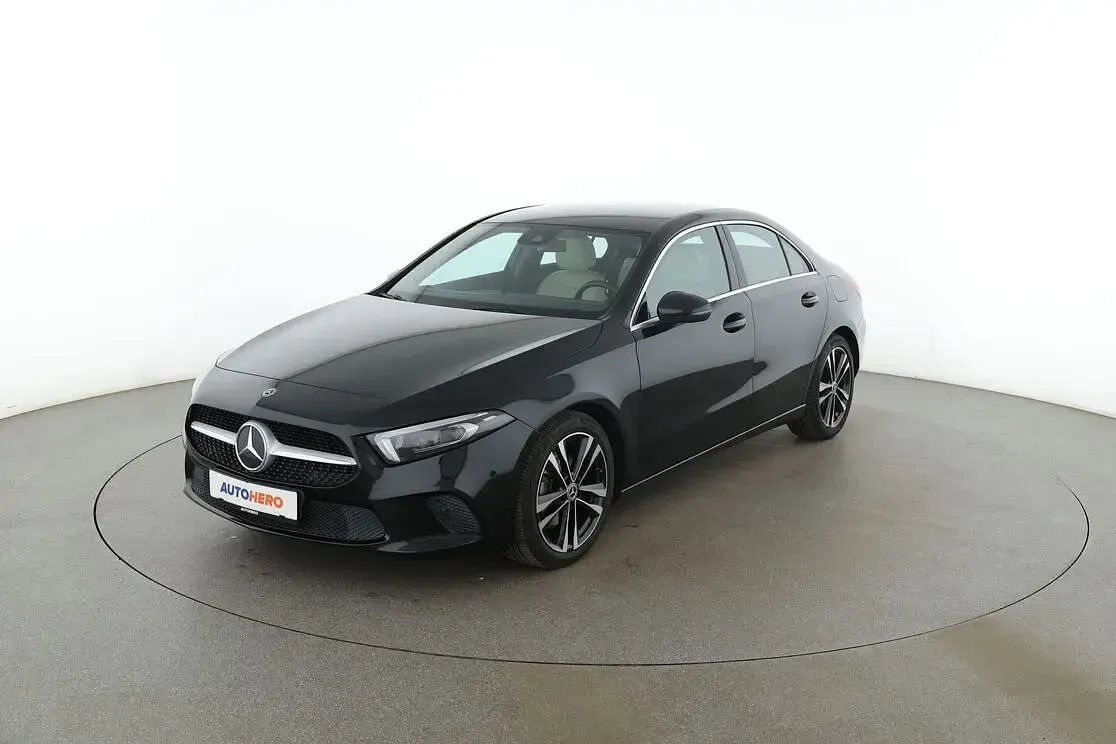 Gebraucht Mercedes A200 AMG Edition 1 150 PS (110 kW) 2020 Limousine