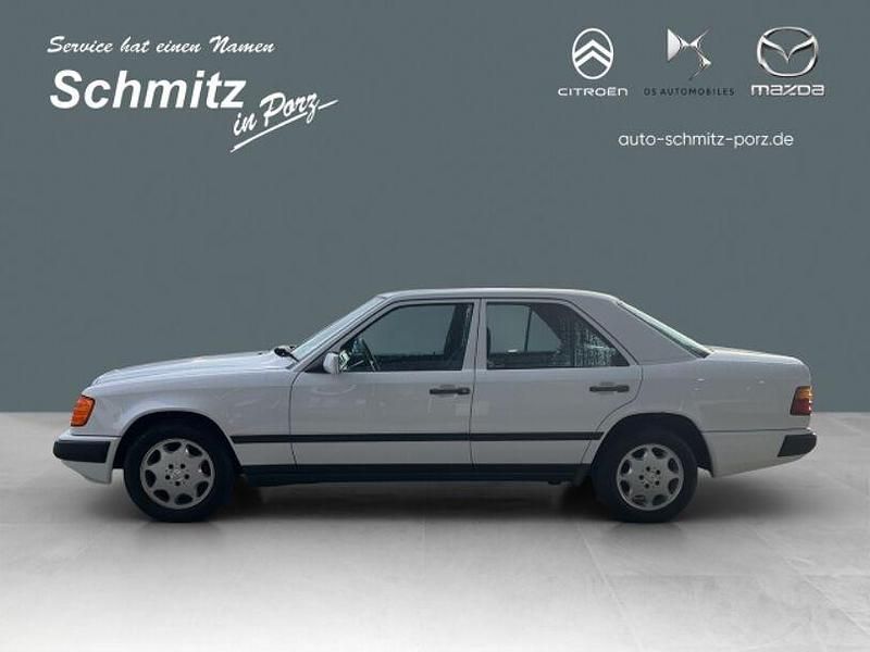 Gebraucht Mercedes 200 72 PS (52 kW) 1986 Arcticweiss Limousine