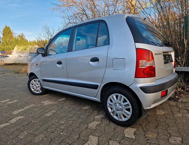 Silber Gebraucht 2006 Hyundai Atos Kleinwagen | 2.100 € (Etwas zu teuer) - Bild 1/4