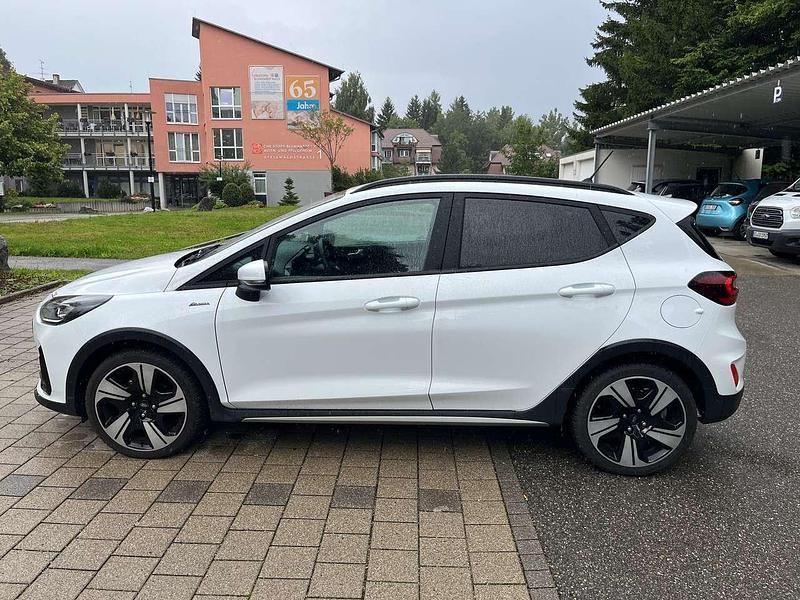 Weiß Gebraucht 2023 Ford Fiesta Active X Kleinwagen | 21.500 € (Fairer Preis) - Bild 1/4