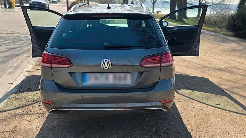 Gebraucht VW Golf VII 118 PS (86 kW) 2019 Grau Kombi