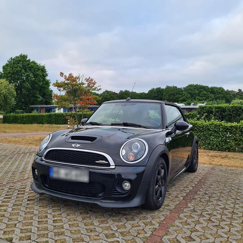 Schwarz Gebraucht 2014 Mini Cooper S Cabriolet Cabrio | 10.550 € (Etwas zu teuer) - Bild 1/4