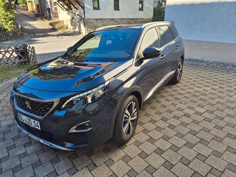 Gebraucht Peugeot 5008 Allure 131 PS (96 kW) 2020 Blau SUV