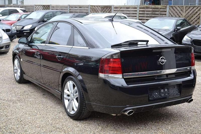 Gebraucht Opel Vectra GTS 211 PS (155 kW) 2003 Saphirschwarz mi2 Limousine