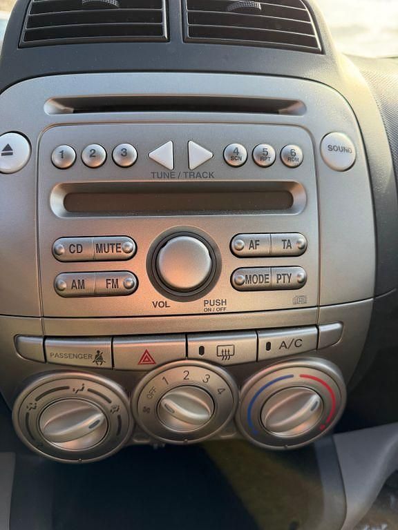 Gebraucht Daihatsu Sirion 91 PS (66 kW) 2009 Kleinwagen
