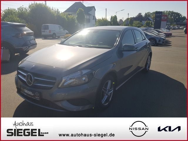 Braun Gebraucht 2014 Mercedes A180 Limousine | 13.490 € (Teuer) - Bild 1/4