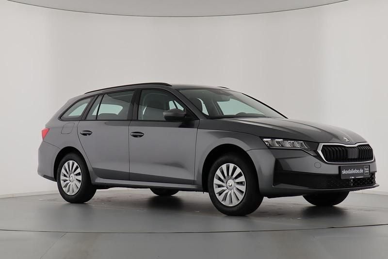Neu Skoda Octavia Essence 116 PS (85 kW) 2026 Graphitegrau metallic Kombi