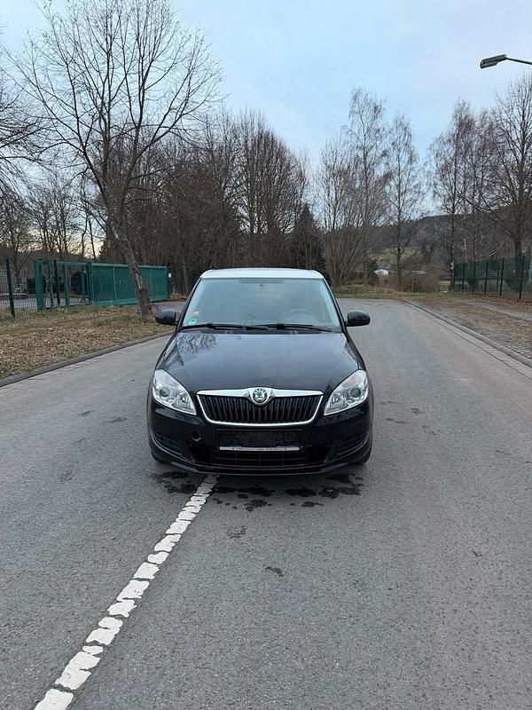 Gebraucht Skoda Fabia 60 PS (44 kW) 2011 Schwarz Limousine