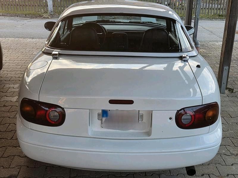 Gebraucht Mazda MX5 115 PS (84 kW) 1992 Weiß Cabrio