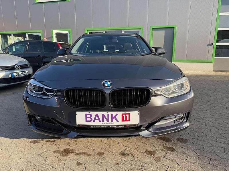 Second-hand BMW 318 Performance 143 CP (105 kW) 2014 Gri Break