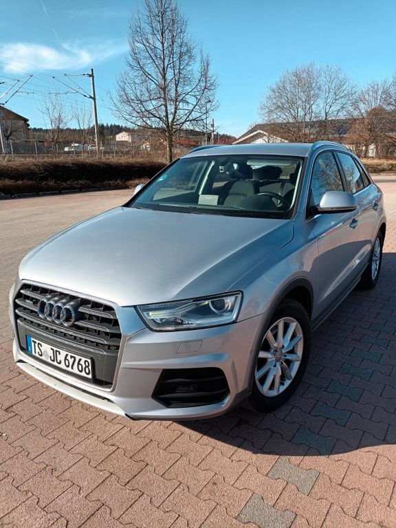 Silber Gebraucht 2015 Audi Q3 Design SUV | 12.200 € (Fairer Preis) - Bild 1/4
