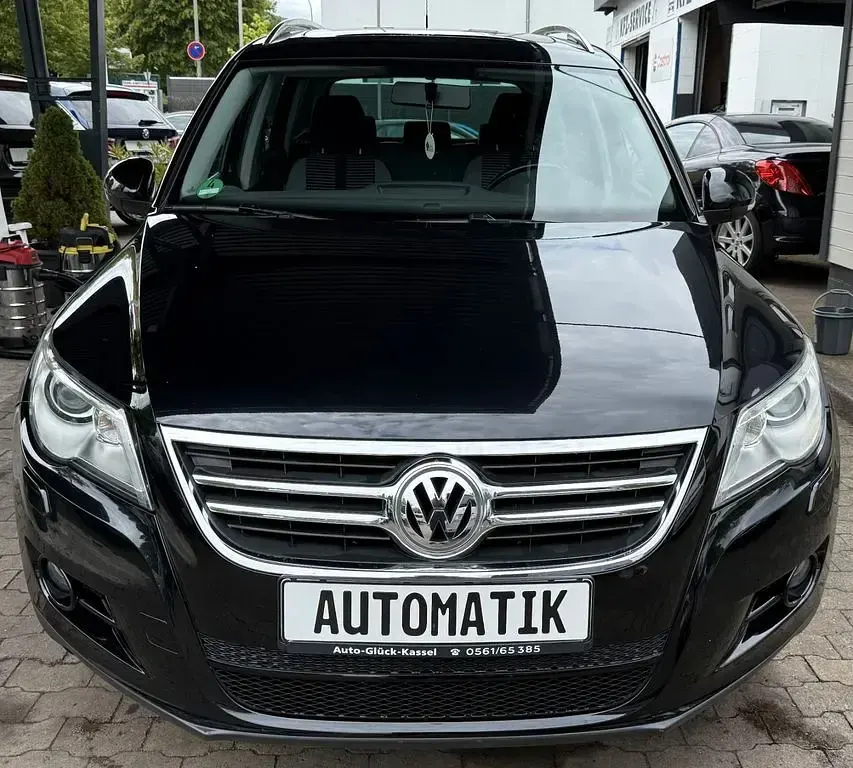 Gebraucht VW Tiguan 140 PS (102 kW) 2010 Schwarz SUV
