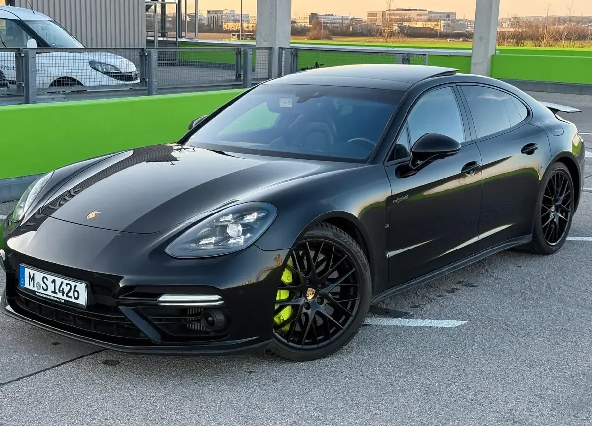 Gebraucht Porsche Panamera Turbo S E-Hybrid 680 PS (500 kW) 2020 Schwarz Kleinwagen