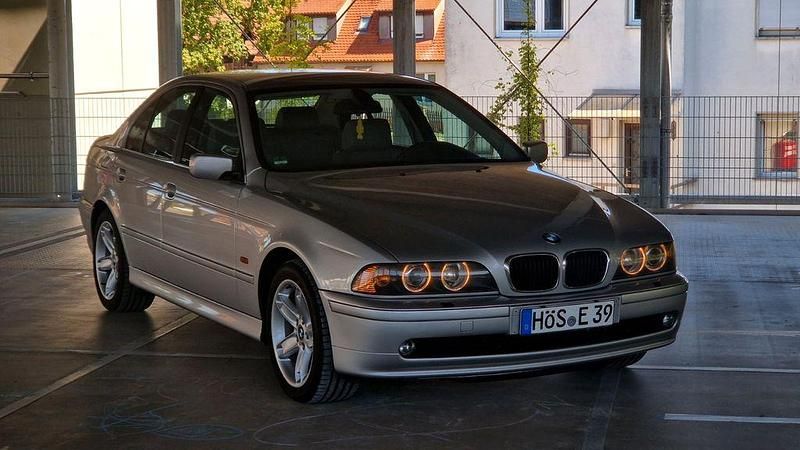 Silber Gebraucht 2000 BMW 530 Sport Line Limousine | 6.500 € (Guter Preis) - Bild 1/4
