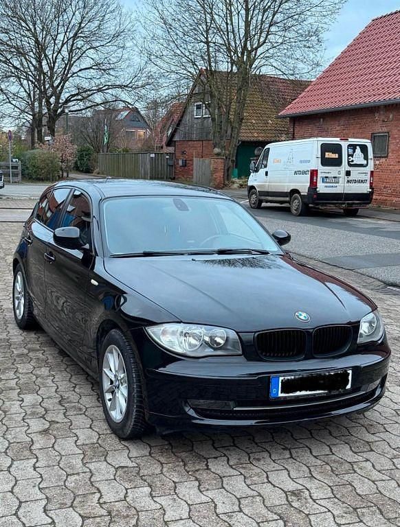 Schwarz Gebraucht 2009 BMW 116 Kleinwagen | 3.299 € (Guter Preis) - Bild 1/4