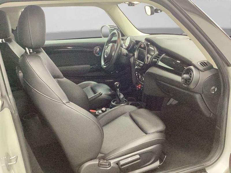 Gebraucht Mini Cooper 136 PS (100 kW) 2019 Silber Kleinwagen