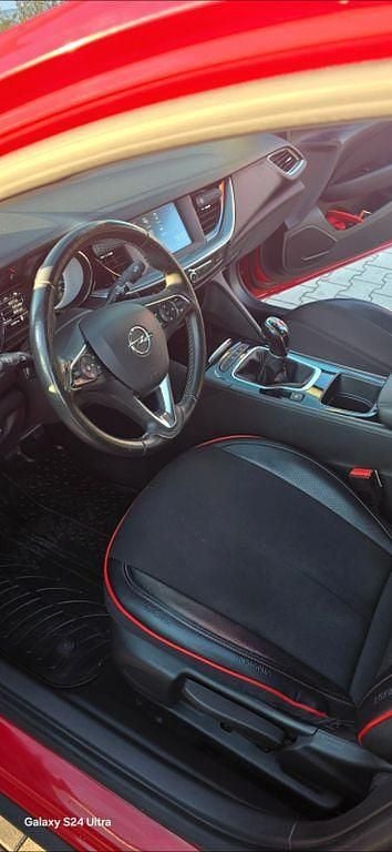 Gebraucht Opel Insignia Edition 136 PS (100 kW) 2018 Rot Limousine