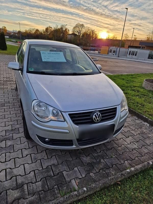 Silber Gebraucht 2005 VW Polo Kleinwagen | 1.899 € (Fairer Preis) - Bild 1/4
