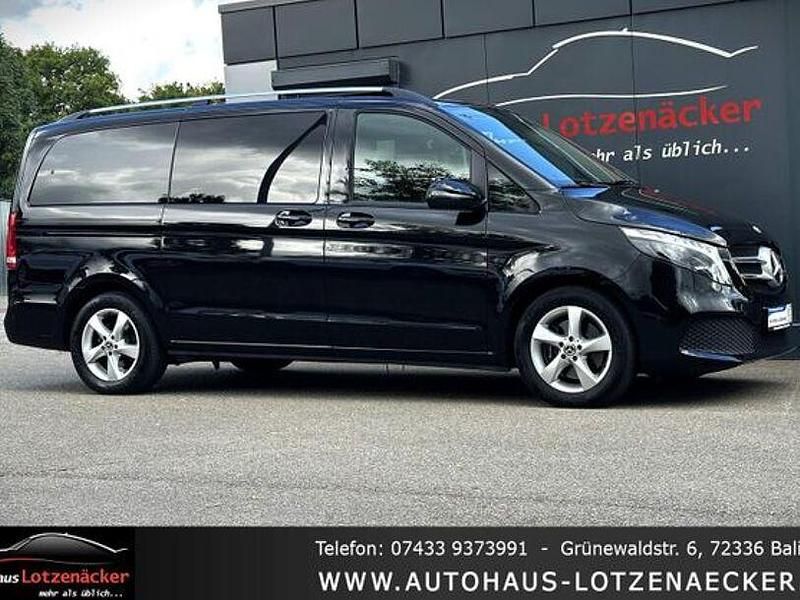 Gebraucht Mercedes V300 237 PS (174 kW) 2023 Schwarz Van / Kleinbus